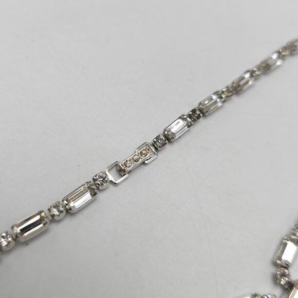 Vintage Kramer Rhinestone Necklace With Baguette and Round Cut Crystals - Picture 6 of 9